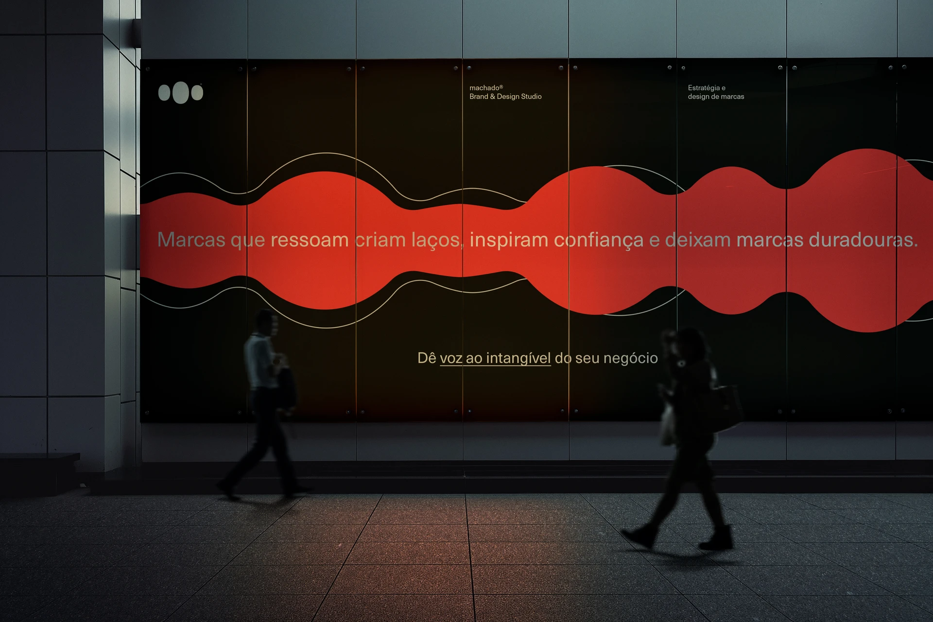 Machado Studio - Light Billboard 6